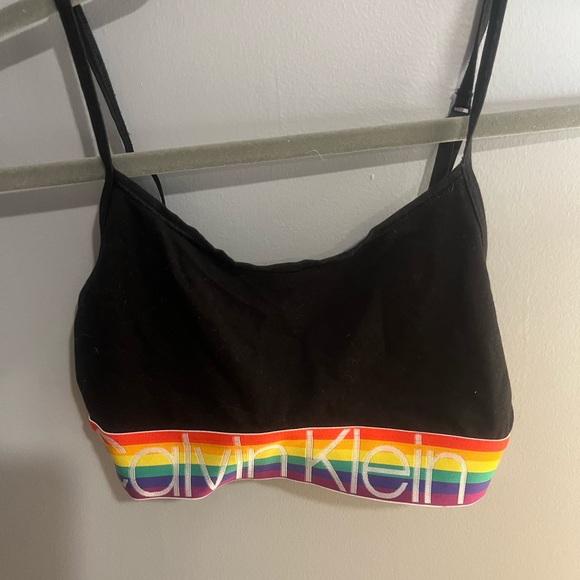 Calvin Kline Bras worn once and some not worn at all. Paid over 300.00. - Picture 7 of 15